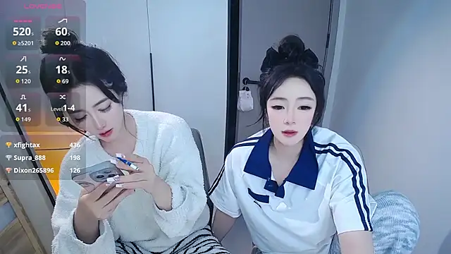 Follyise online show from March 3, 12:00 pm