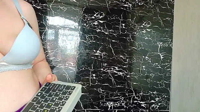 Biancka  online show from April 20, 5:21 am