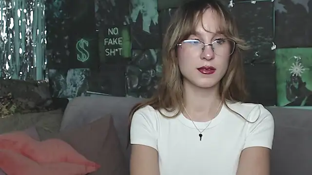 AlishaKellyi online show from October 30, 5:54 am