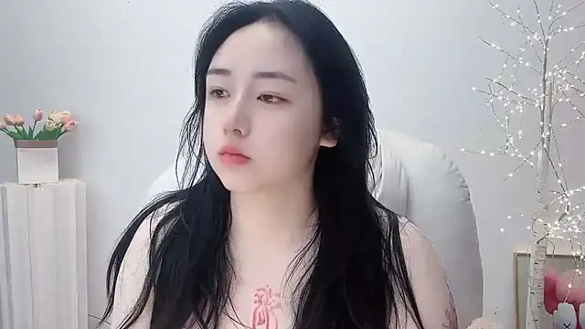 Love-hanzaizai718 online show from November 10, 8:15 pm