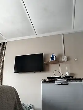 IndianLara online show from November 10, 8:09 am