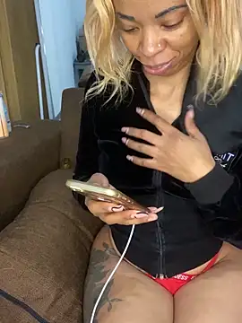 CandySlender18 online show from June 7, 11:22 pm