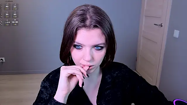 PollyRouge   online show from January 18, 4:03 pm