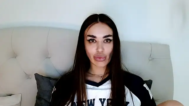 velvetveyraX online show from June 13, 7:33 pm