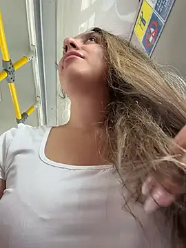 sarah honey   online show from December 22, 3:15 pm