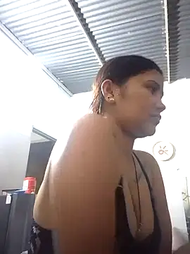 lindalatina11 online show from October 25, 1:24 am