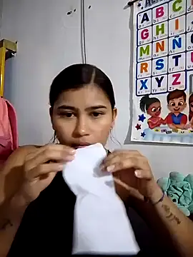 lindalatina11 online show from October 30, 12:46 am