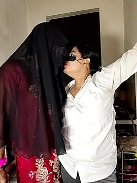 Heena-143 online show from April 4, 4:06 pm