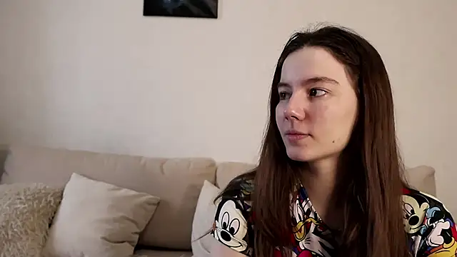 Petalwren online show from April 26, 10:57 am