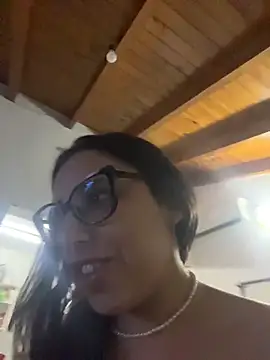 gigi333regi online show from March 30, 9:20 am