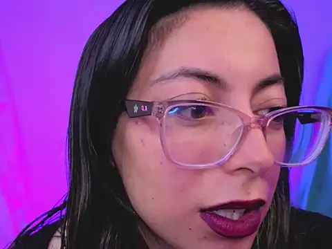 zylla storn online show from February 5, 8:39 am