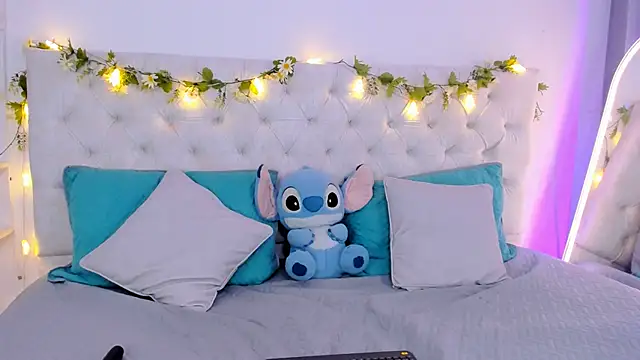 BLAIR QUEEN online show from January 17, 11:12 pm