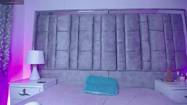 Soulmatesx online show from November 27, 8:23 pm