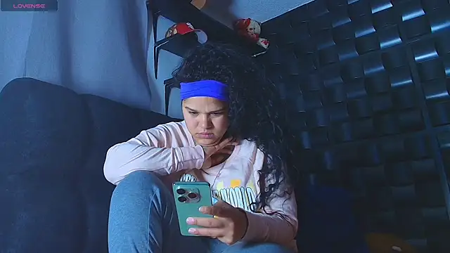 Kesha rosse  online show from January 9, 9:46 am