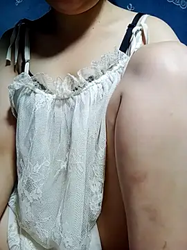 Noelle-e online show from April 16, 10:34 pm