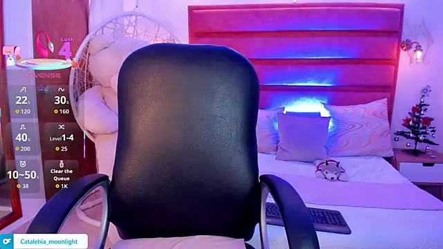 catalehia moonlightt online show from November 28, 4:54 pm