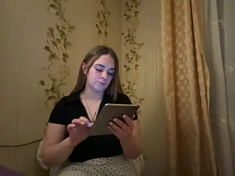 Hanna 777 online show from December 17, 8:35 pm