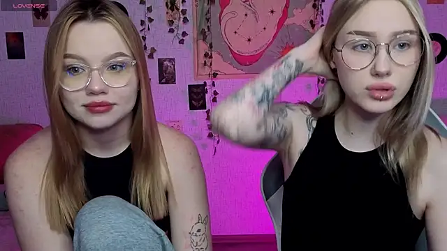  kitEkat   online show from October 26, 8:37 pm