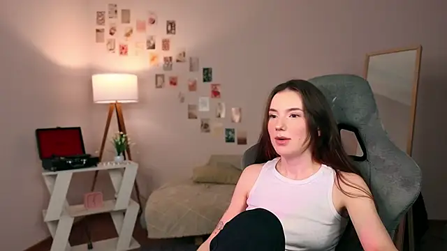 yourfrenchteacher online show from November 24, 5:09 am