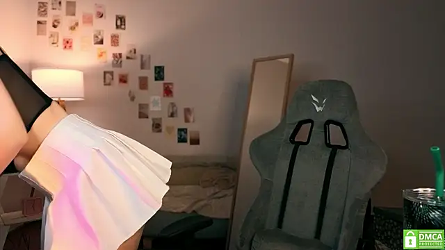 yourfrenchteacher online show from November 15, 4:46 am