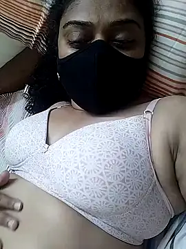 girl999 online show from November 3, 7:40 pm