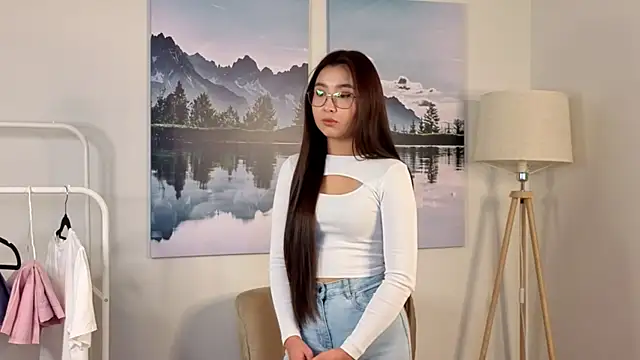 PhillisStocco online show from October 29, 9:46 am