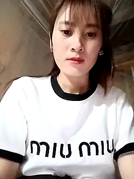 Em xinh01 online show from March 23, 1:39 pm