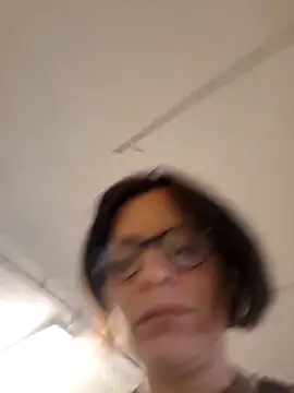 Piediniecollant online show from March 26, 11:12 am