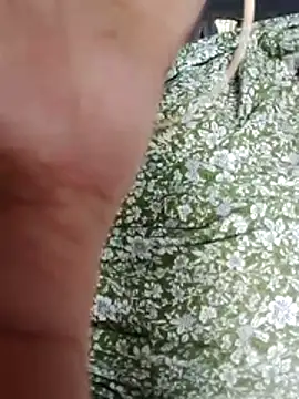 Liza0103 online show from May 10, 4:58 am