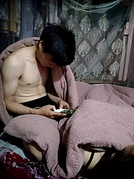 -Nathann- online show from March 15, 5:48 pm