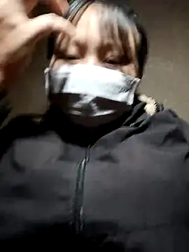 yoyo-mi online show from November 28, 1:52 am