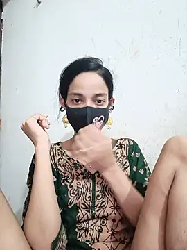 Green LaDY66 online show from July 3, 12:33 pm