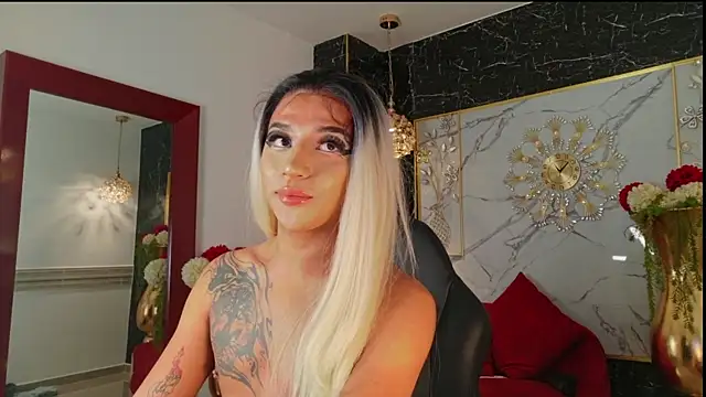 CHRIS TWIINK online show from April 18, 5:54 am