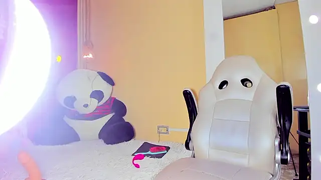 ChanellBrad online show from March 11, 2:31 pm