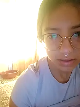 Skay bluee online show from November 16, 2:50 pm