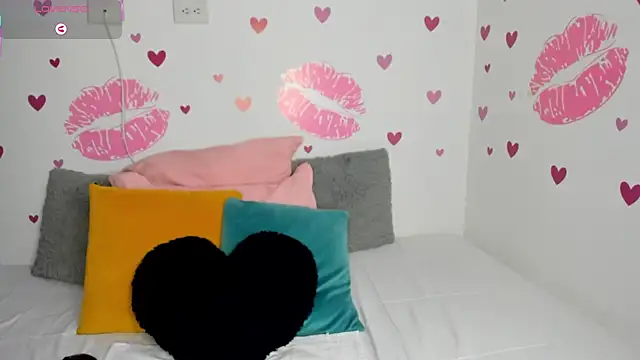 MiaAylen  online show from January 15, 9:10 pm