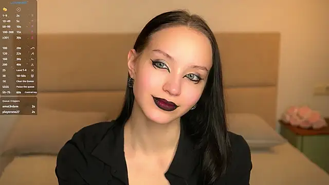 VetaManhardt online show from November 21, 8:33 pm