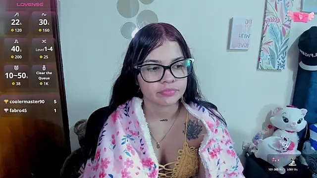 Emma boo online show from November 3, 3:49 pm