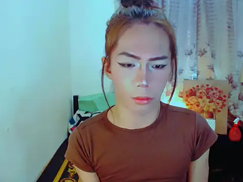 EXOTICGEORGINA online show from December 16, 10:37 pm