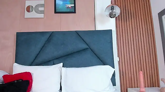 Ivy Spicy online show from February 24, 9:35 pm