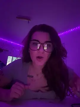 Diana Blum online show from November 4, 6:46 pm