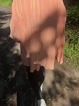Teeny-Slut18 online show from June 9, 3:11 pm