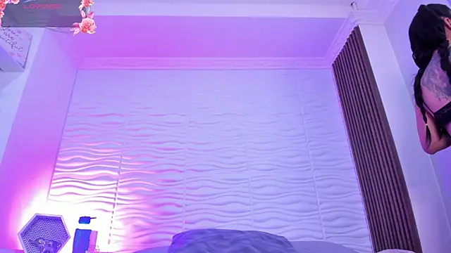 AudreyHayworth online show from November 28, 11:46 am