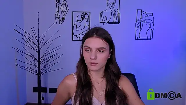 lisa dark  online show from July 24, 9:29 am