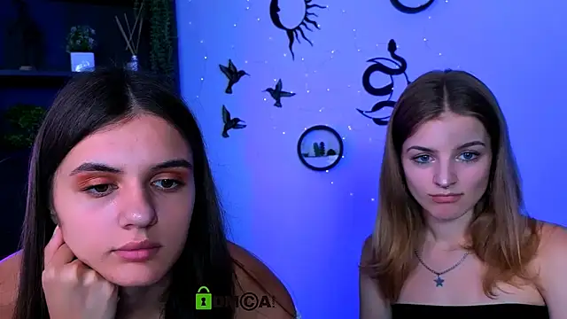 lisa dark  online show from July 14, 9:24 am