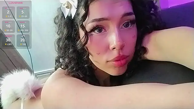 roseefancy19 online show from November 3, 11:47 am