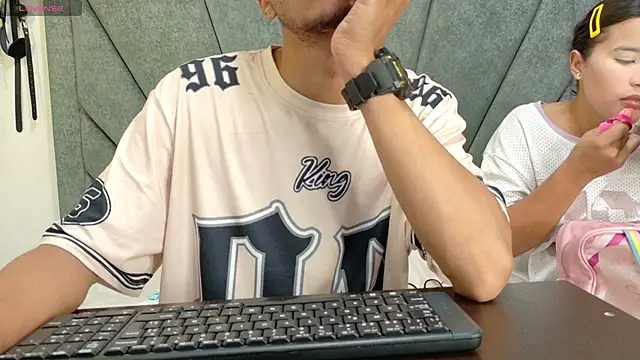 DamianandEva online show from March 29, 12:48 pm