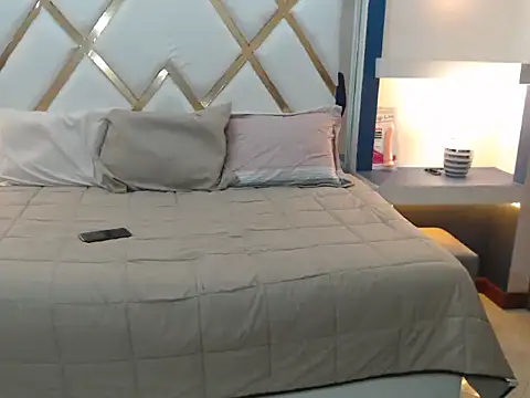 lia cr1 online show from November 8, 8:47 pm