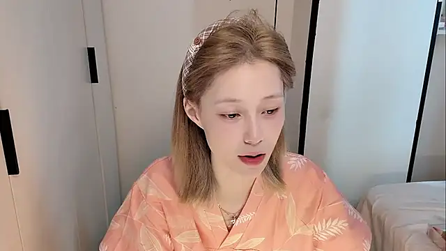 yuyu-33 online show from February 6, 4:05 am