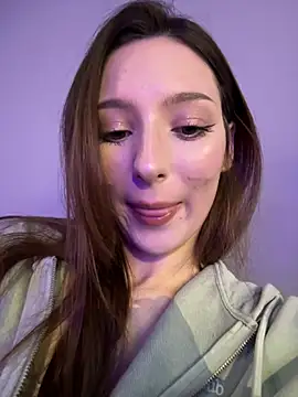 LilluKatten online show from April 16, 11:21 am